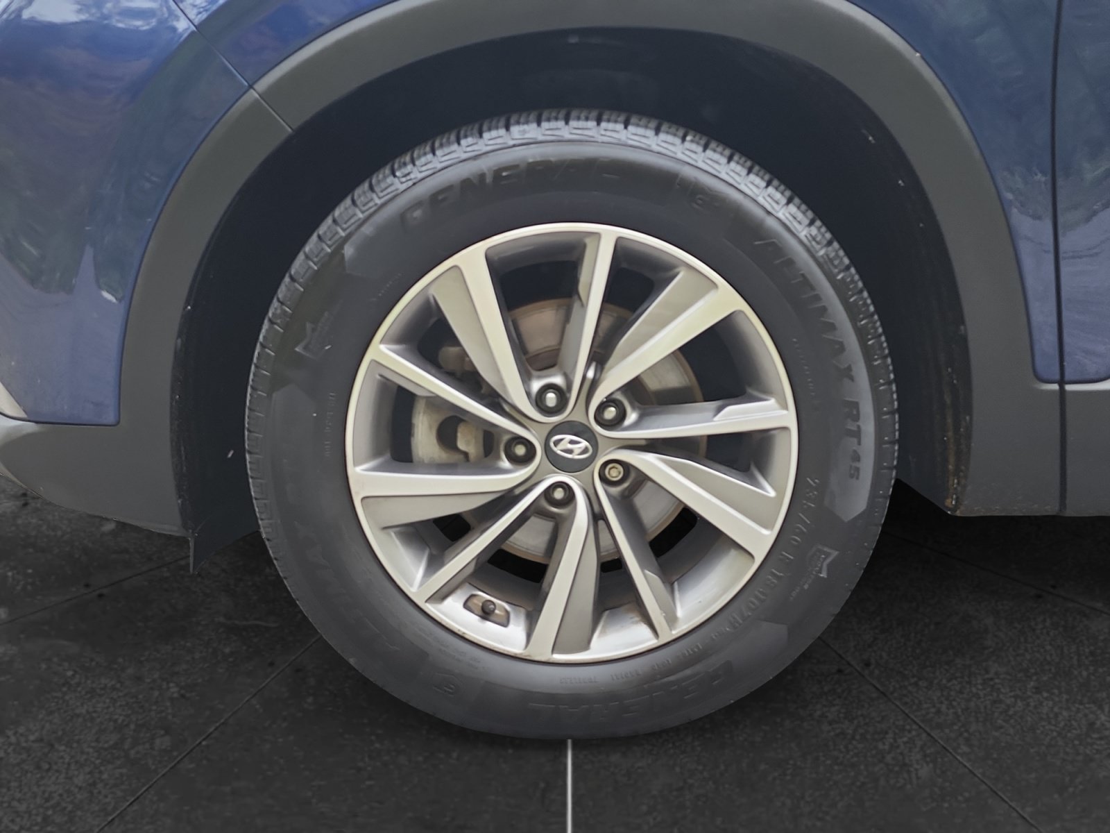 Used 2020 Hyundai Santa Fe SEL w/ Convenience + Premium Package AWD/4WD image 14