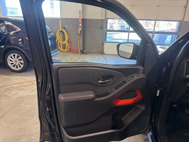 Certified 2022 Nissan Frontier PRO-4X w/ Technology Package image 17