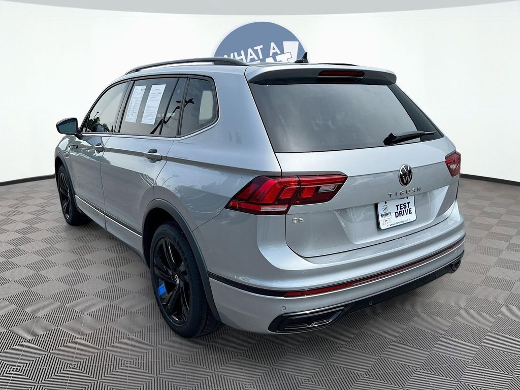 Used 2023 Volkswagen Tiguan SE R-Line FWD image 8