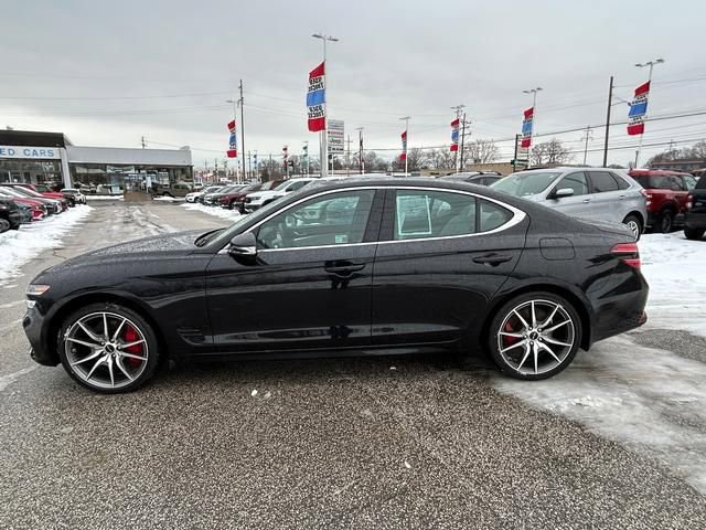 Used 2025 Genesis G70 2.5T image 6
