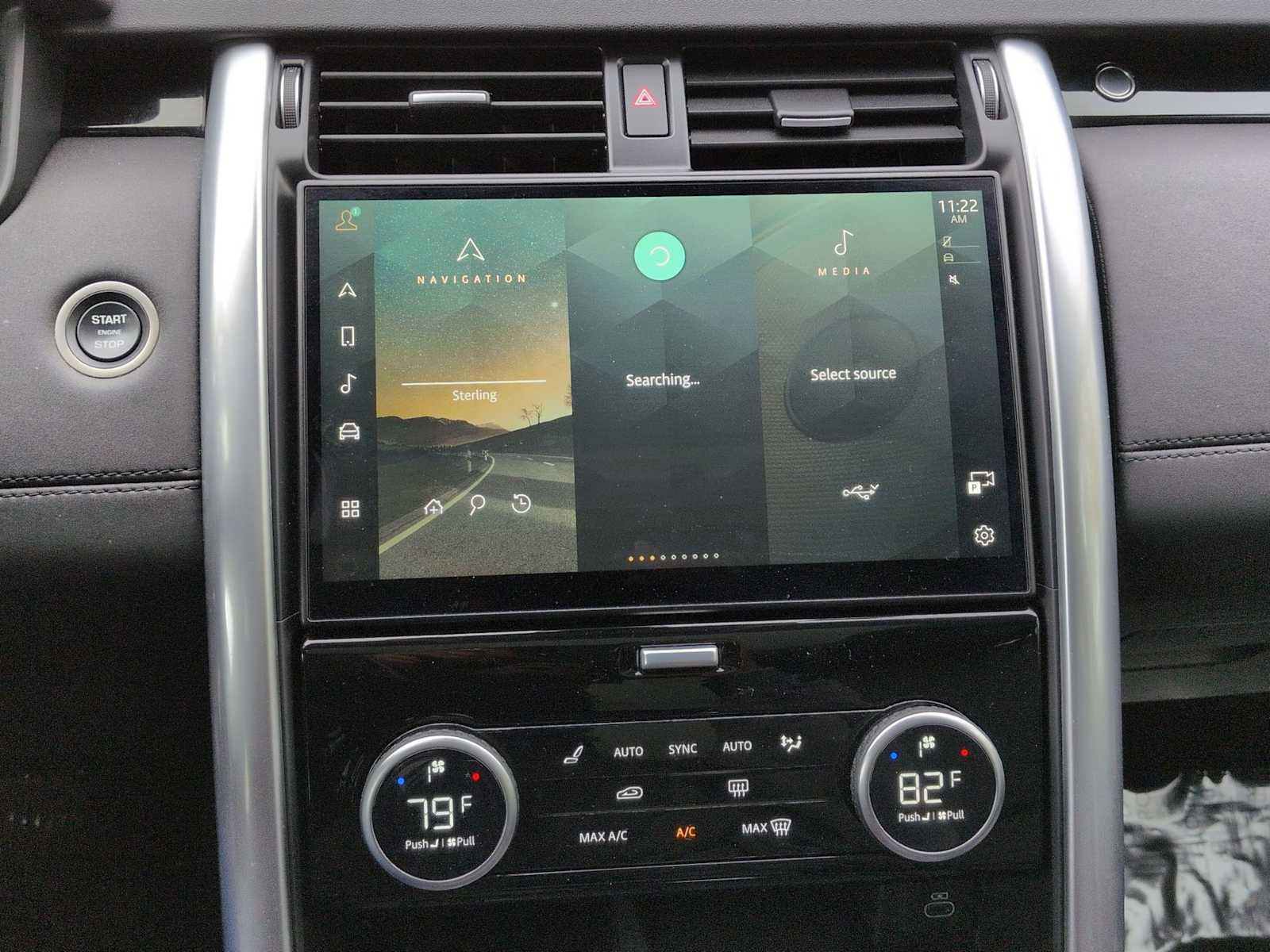 Used 2024 Land Rover Discovery S image 28