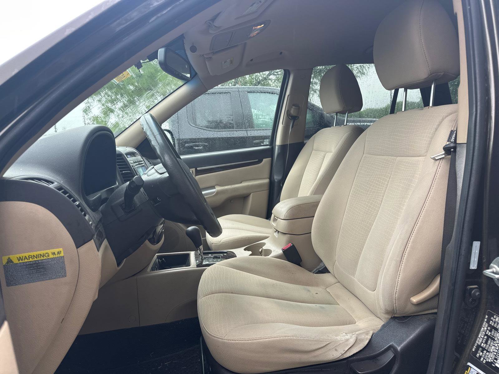 Used 2011 Hyundai Santa Fe GLS FWD image 3