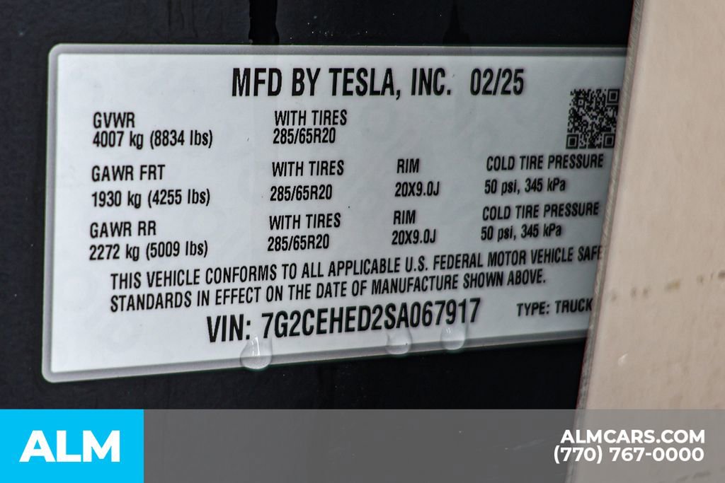 Used 2025 Tesla Cybertruck AWD Crew Cab image 50