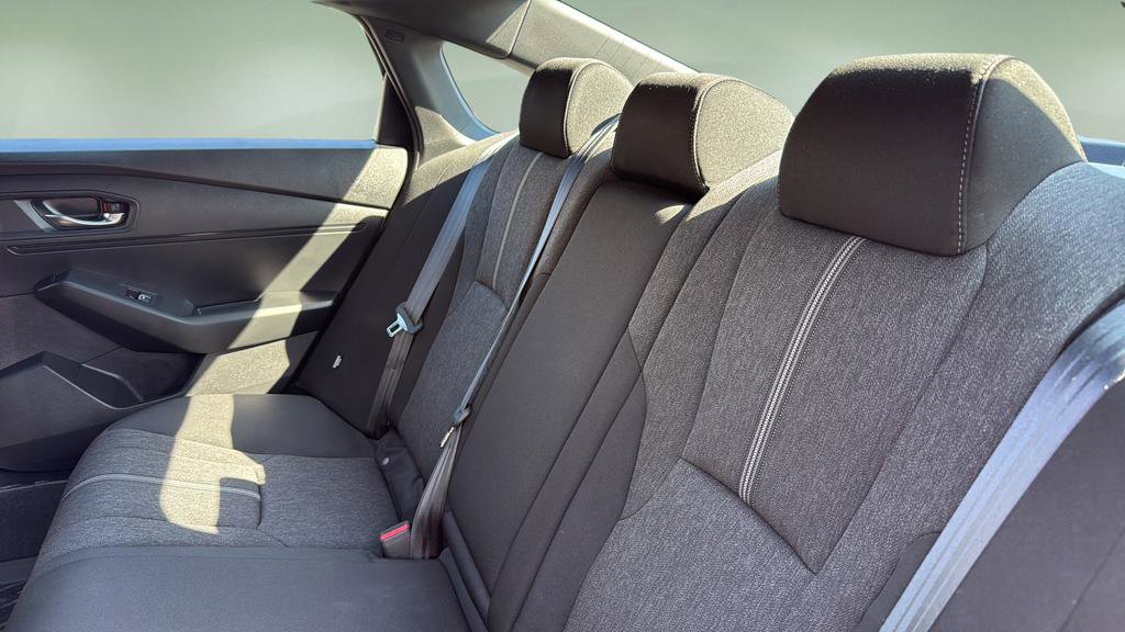 Used 2023 Honda Accord Sport image 15