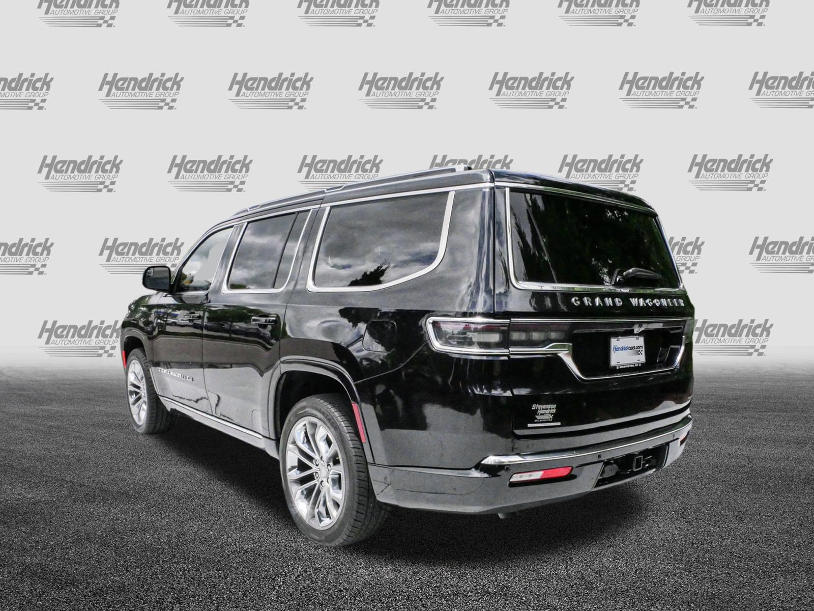 Used 2023 Jeep Grand Wagoneer Series II w/ Flexible Seating Group AWD/4WD image 8
