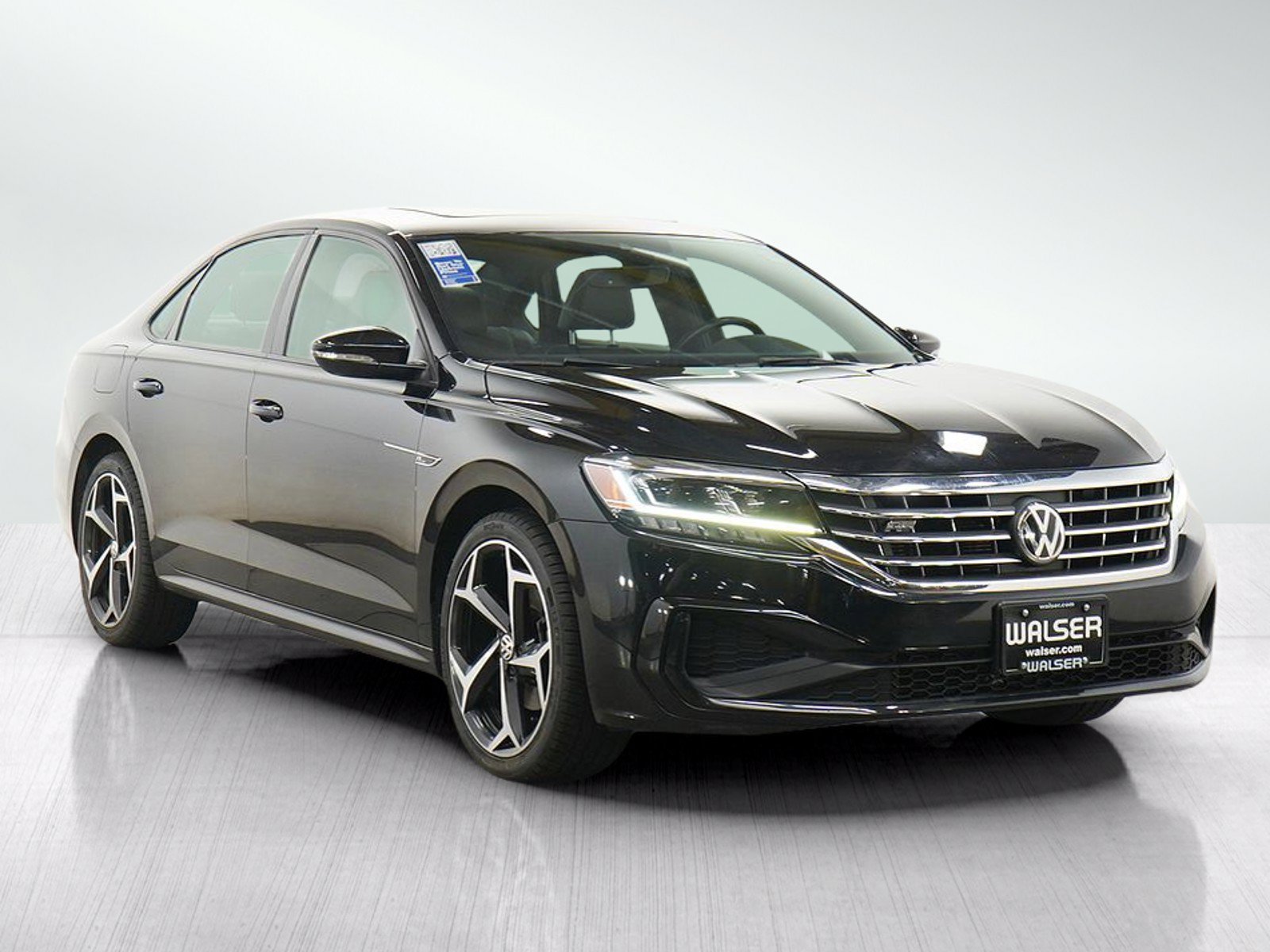 Used 2022 Volkswagen Passat 2.0T R-Line FWD image 7