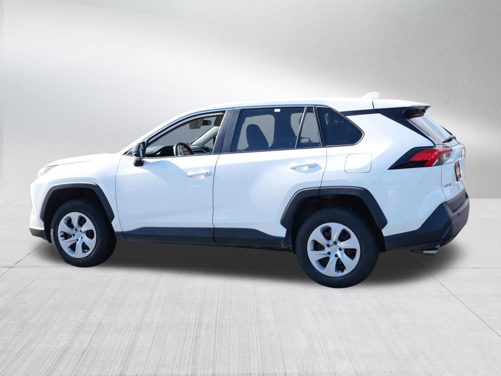 Certified 2025 Toyota RAV4 LE AWD/4WD image 5