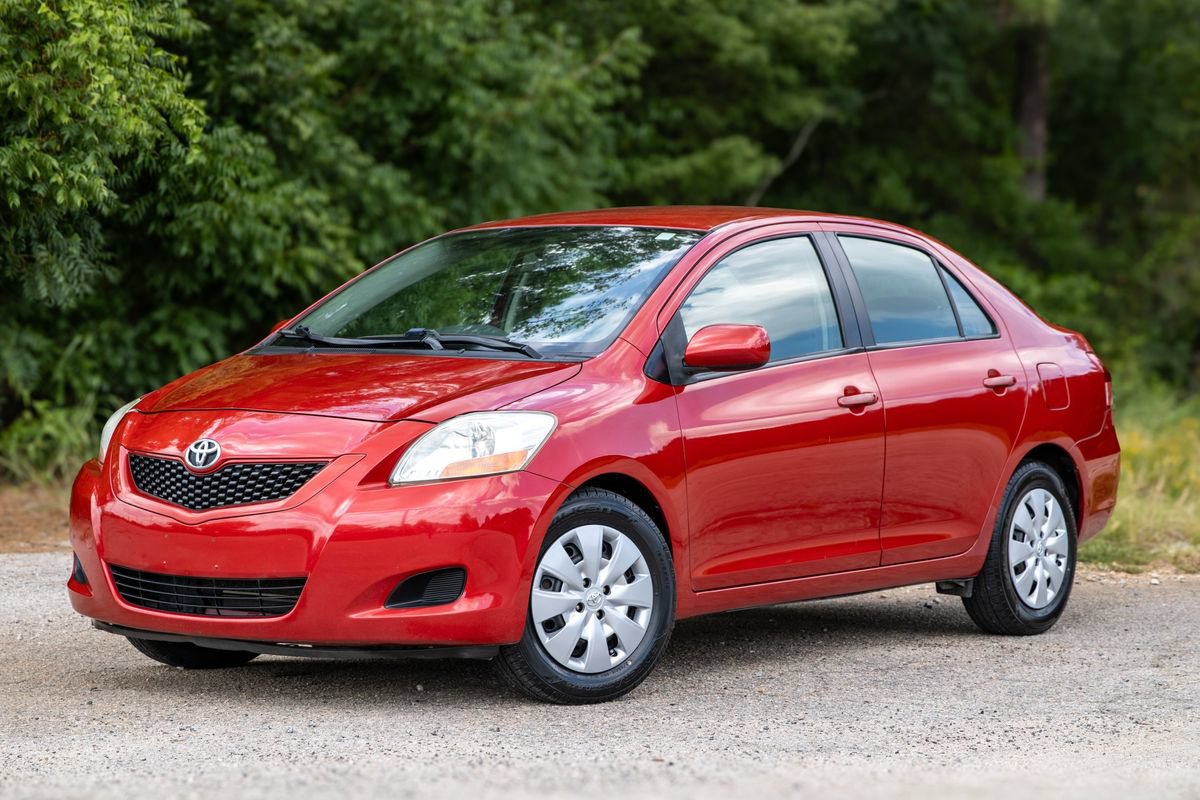 Used 2010 Toyota Yaris Sedan FWD image 1