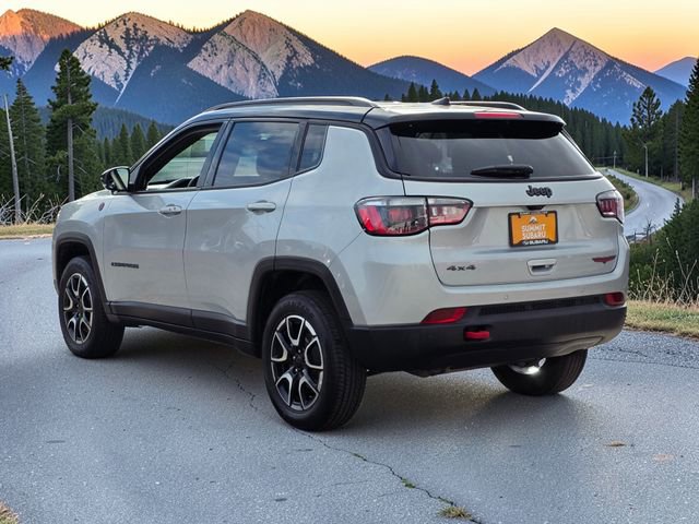 Used 2024 Jeep Compass Trailhawk AWD/4WD image 5