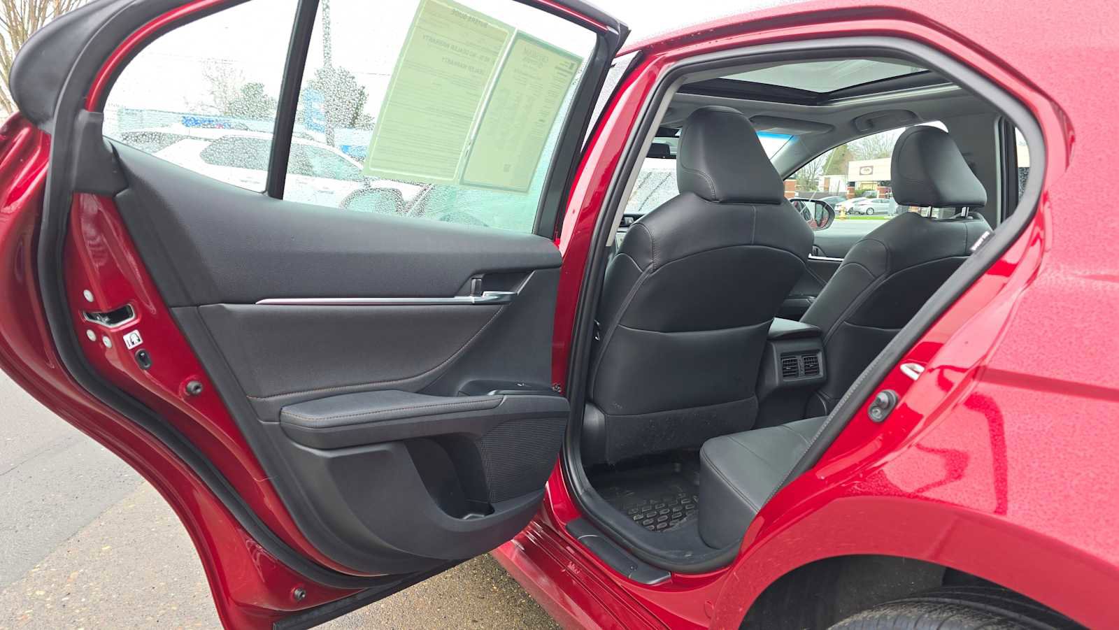 Certified 2018 Toyota Camry XLE image 19