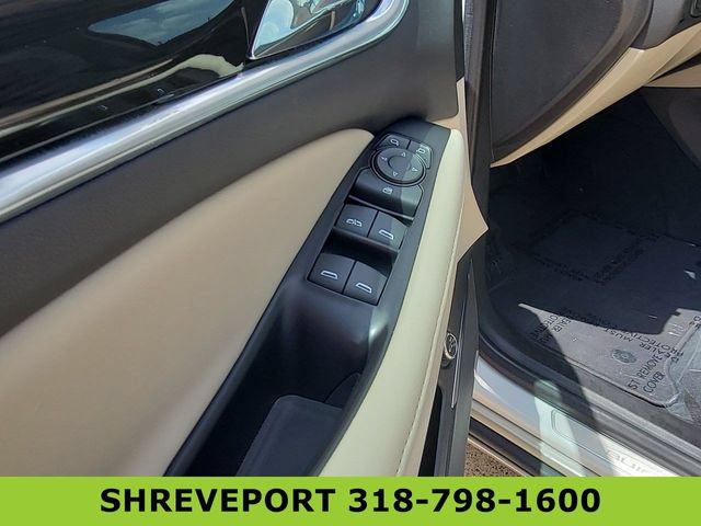 Certified 2020 Buick Enclave Essence w/ Sound and Sites Package FWD image 23