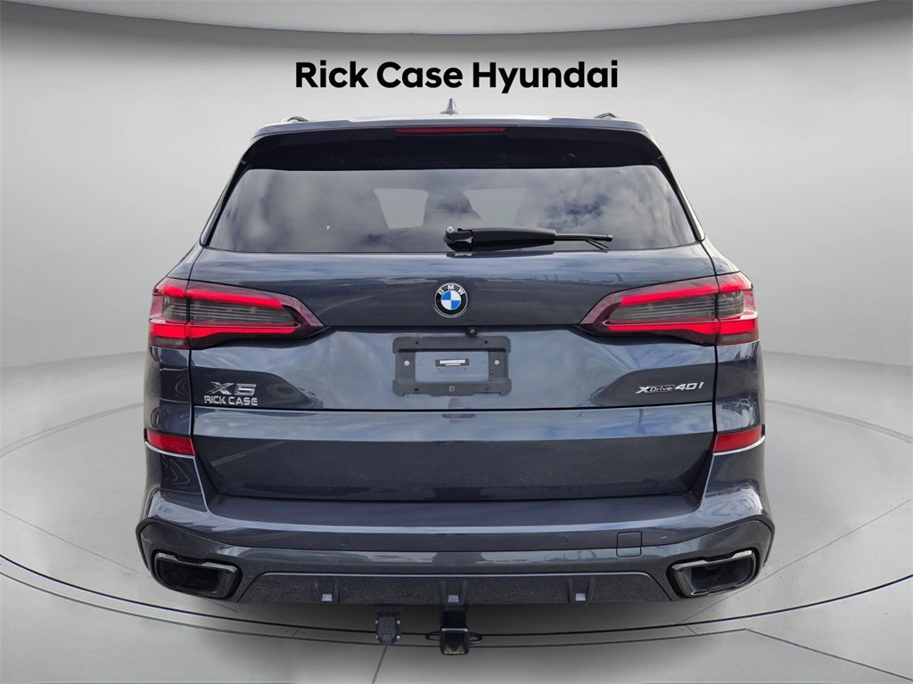 Used 2022 BMW X5 xDrive40i w/ M Sport Package image 6