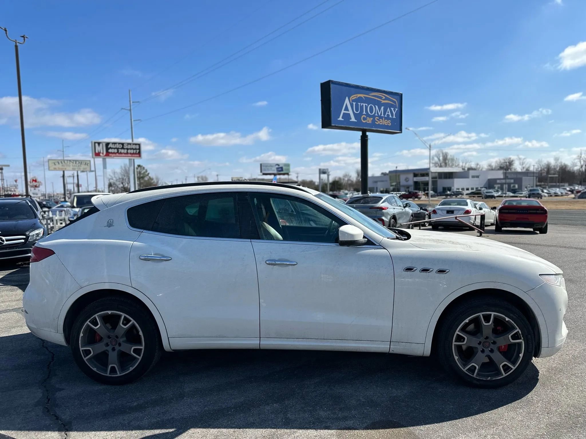 Used 2017 Maserati Levante w/ Sport Package image 5