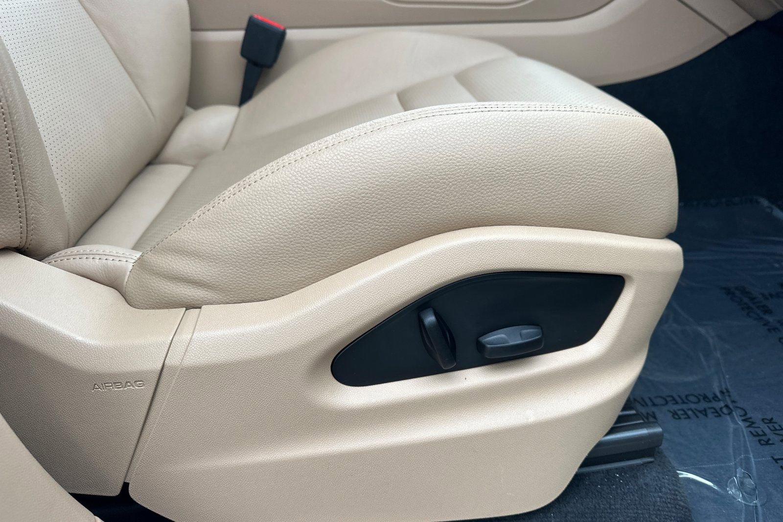 Used 2023 Porsche Cayenne image 24