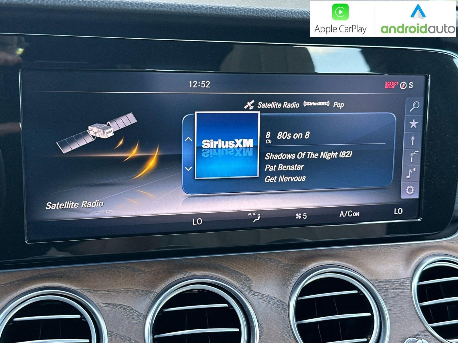 Used 2017 Mercedes-Benz E 300 image 20