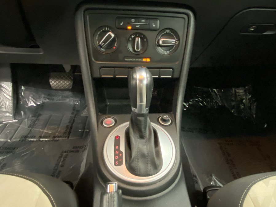Used 2018 Volkswagen Beetle 2.0T Coast FWD image 38