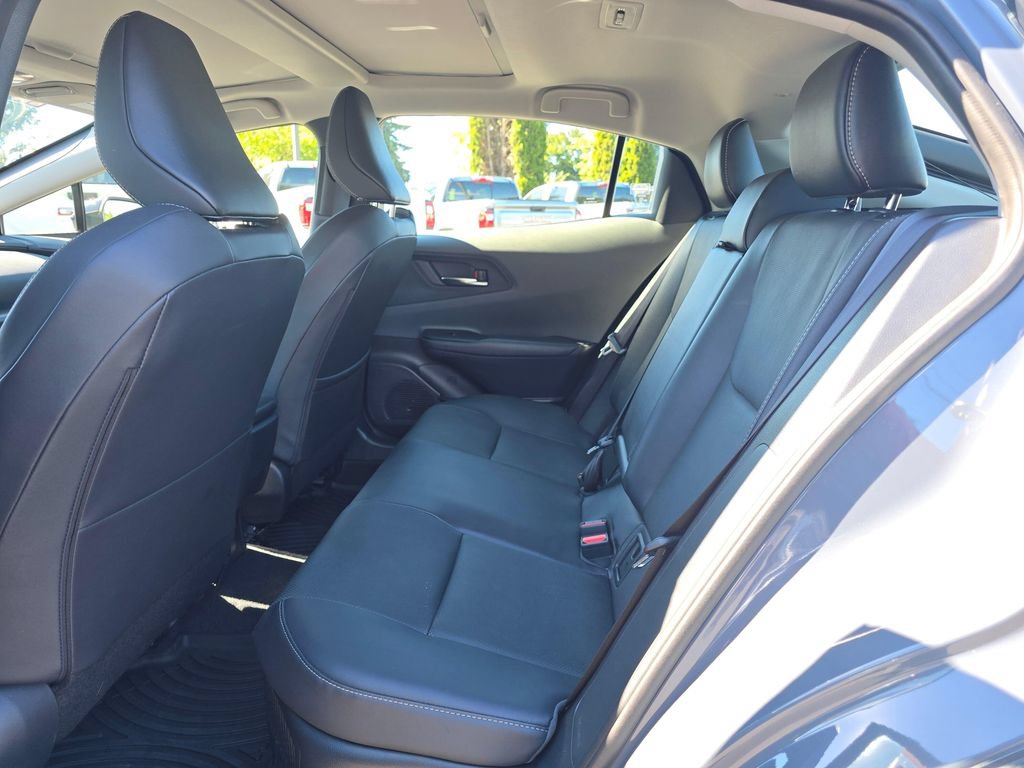Used 2024 Toyota Prius XLE AWD/4WD image 16