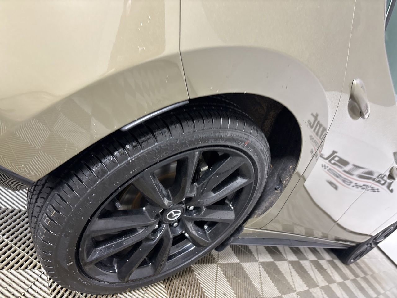 Used 2024 MAZDA MAZDA3 s image 34