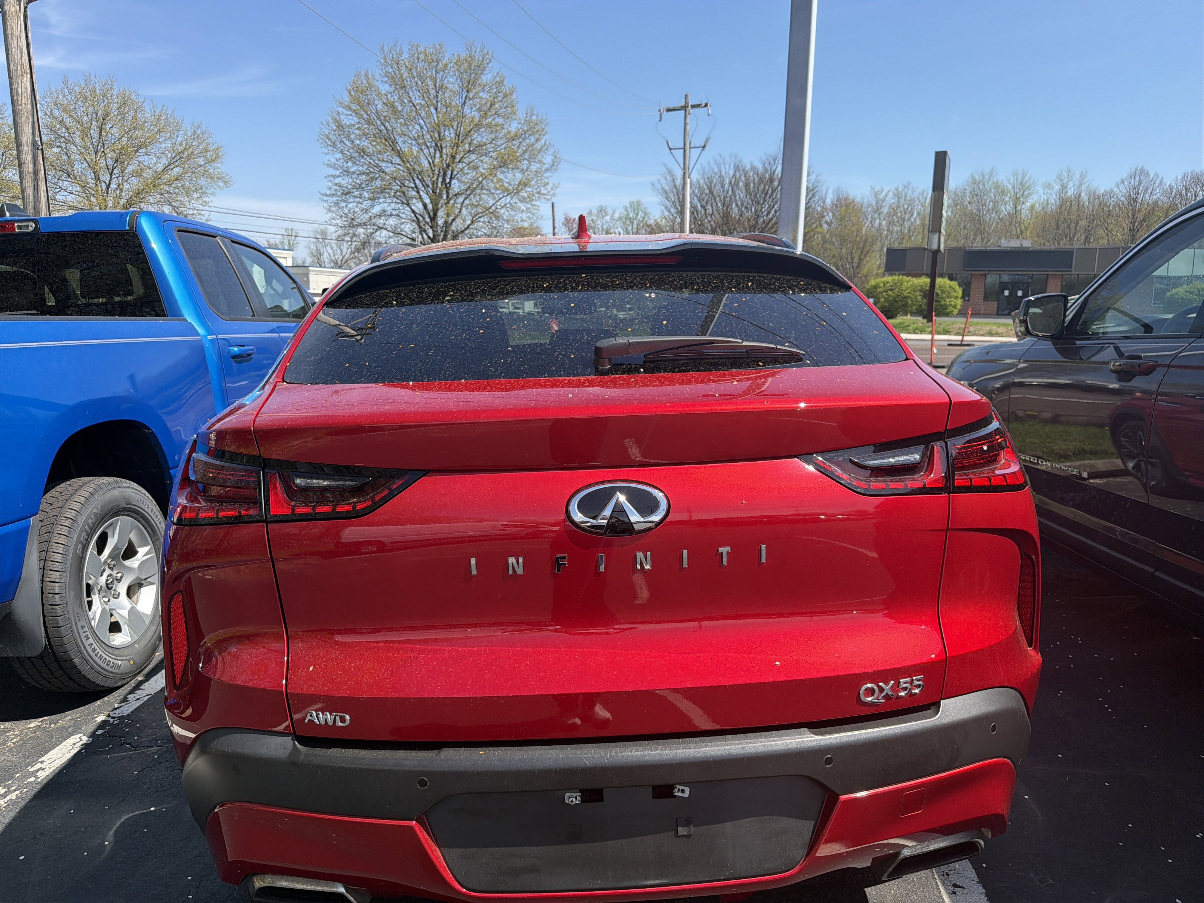 Used 2023 INFINITI QX55 Essential image 6