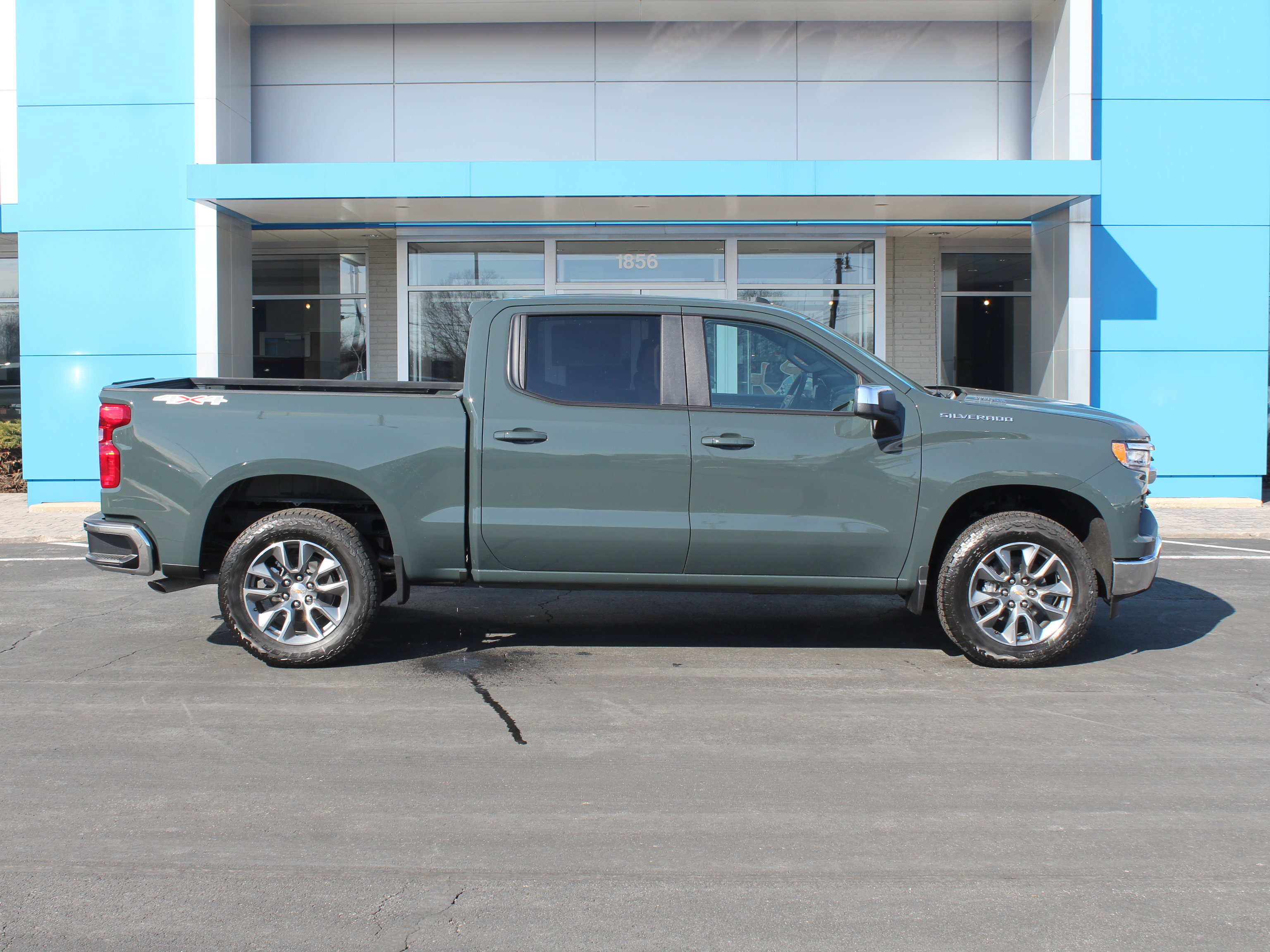 New 2026 Chevrolet Silverado 1500 LT image 3