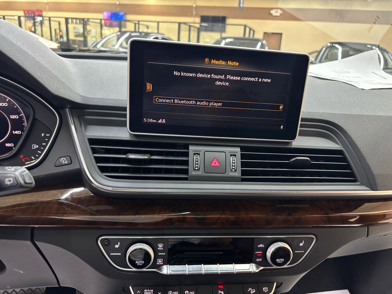 Used 2018 Audi Q5 2.0T Premium Plus w/ Premium Plus Package AWD/4WD image 31