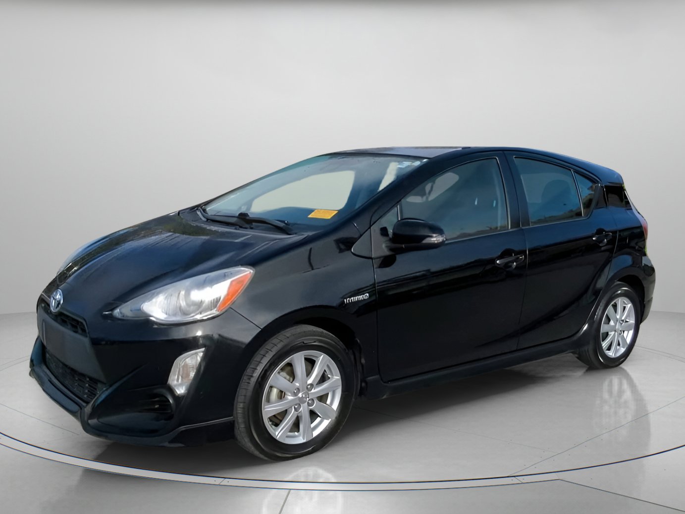 Used 2017 Toyota Prius C Two image 13