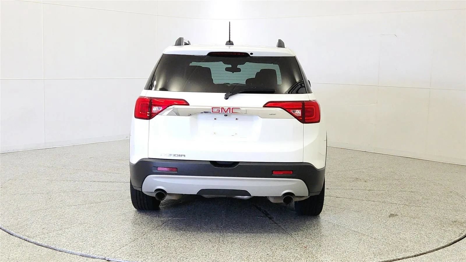 Used 2017 GMC Acadia SLE FWD image 6