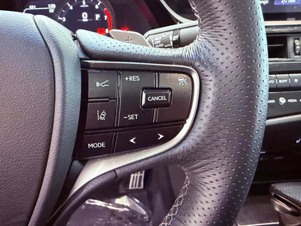 Certified 2022 Lexus ES 350 F Sport image 21