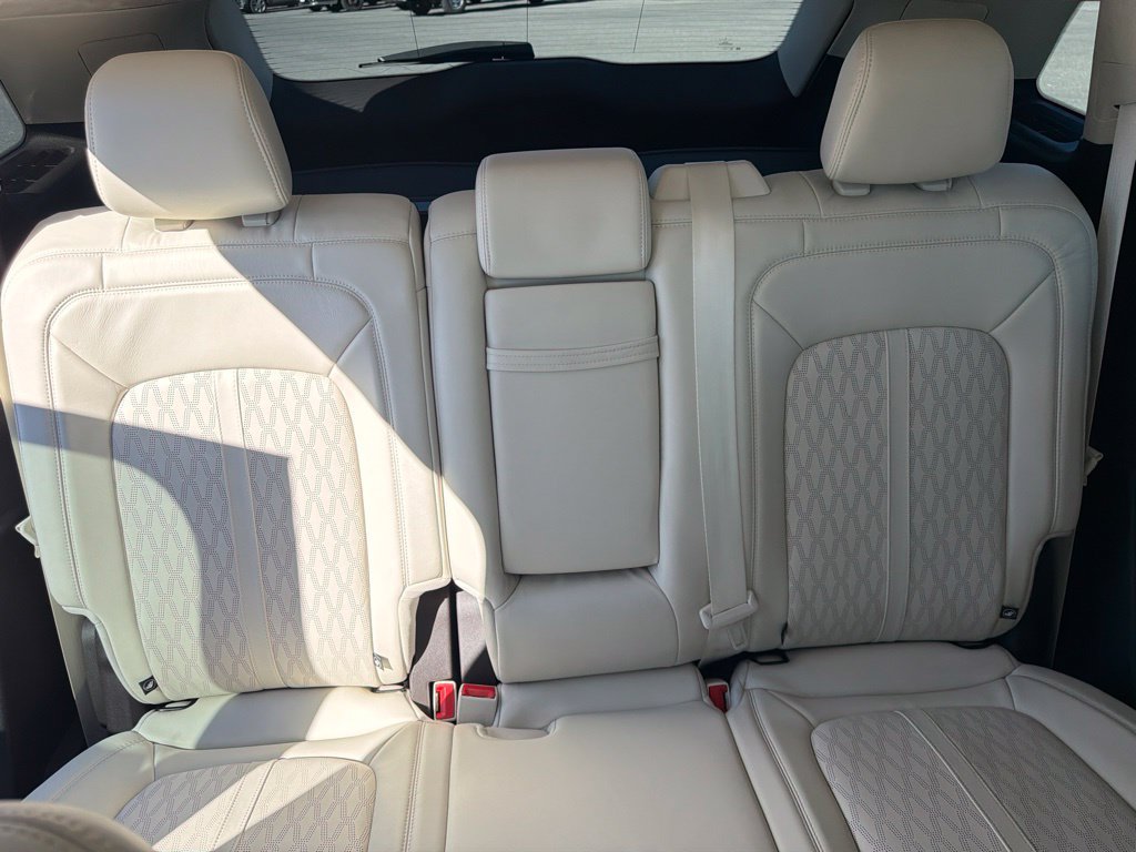 Certified 2022 Lincoln Nautilus Black Label w/ Class II Trailer Tow Package AWD/4WD image 21