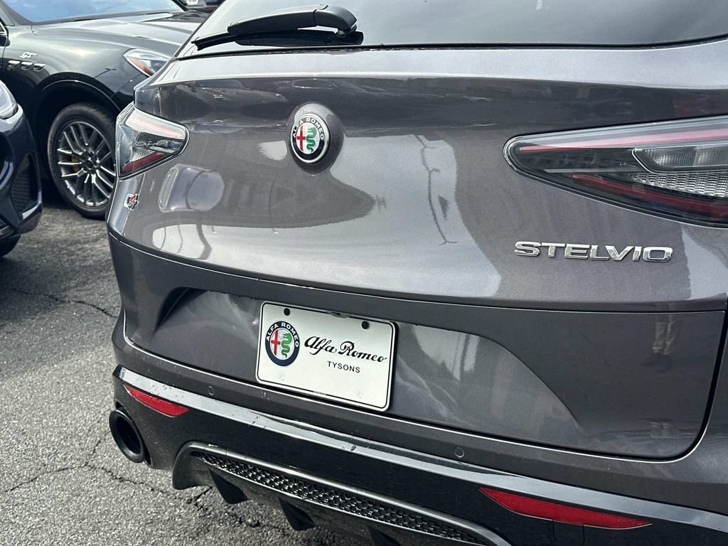 New 2026 Alfa Romeo Stelvio Sprint AWD/4WD image 12