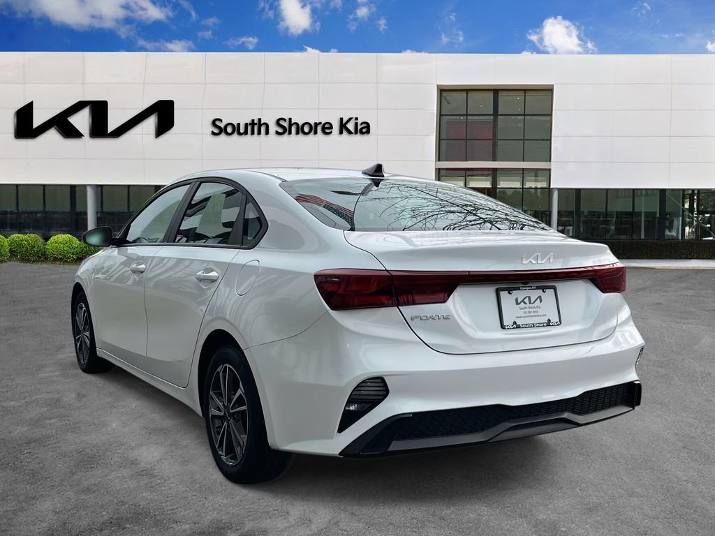 Used 2023 Kia Forte LXS w/ LXS Technology Package image 6
