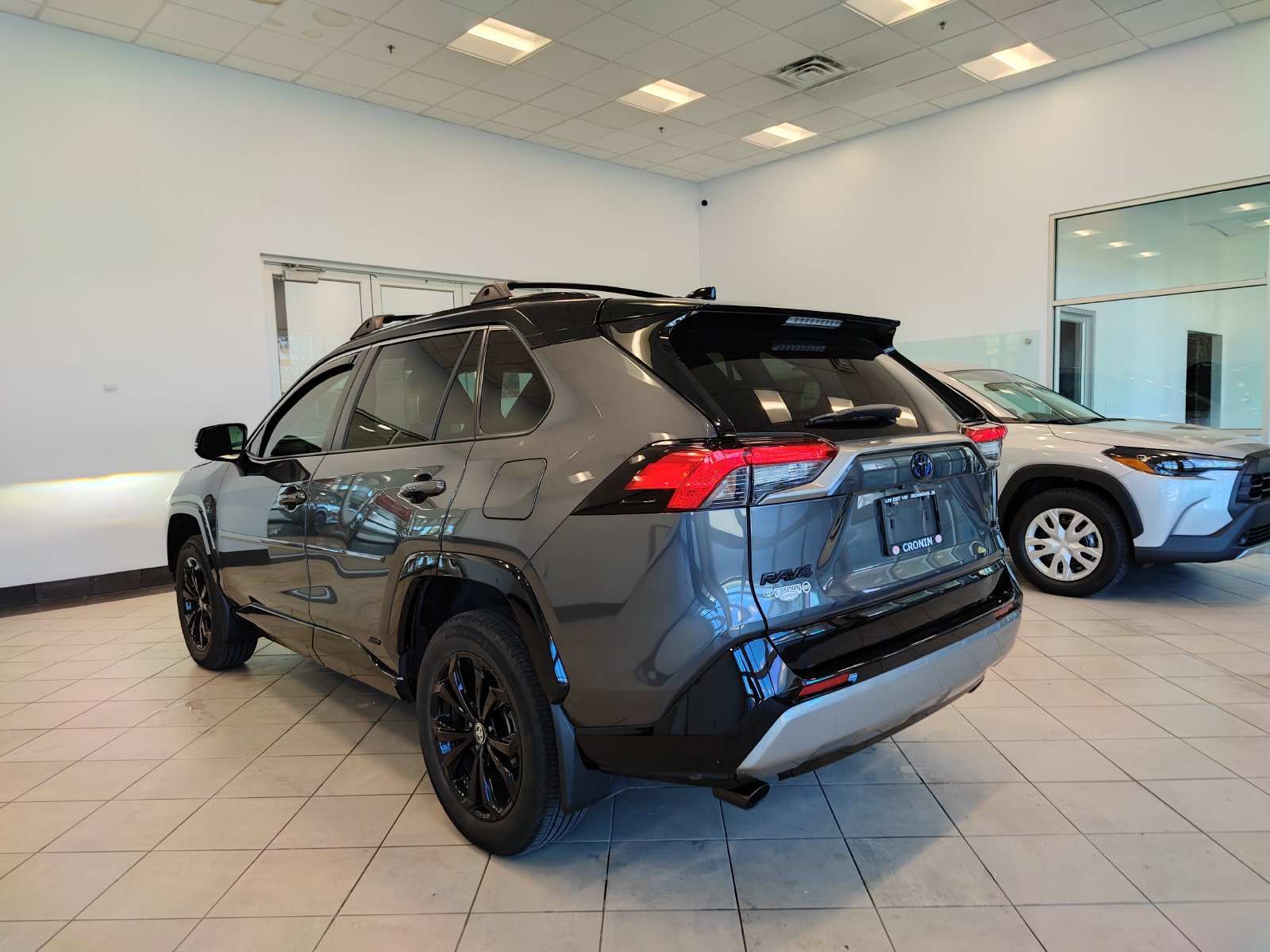 Used 2024 Toyota RAV4 XSE w/ Weather Package AWD/4WD image 5