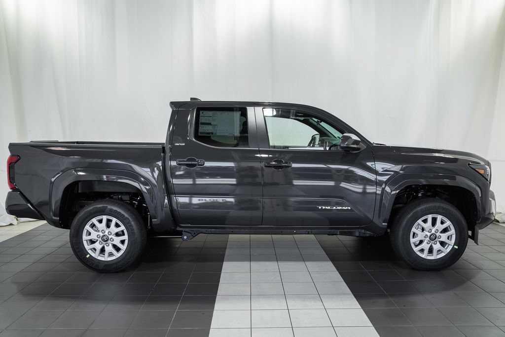New 2026 Toyota Tacoma SR5 AWD/4WD image 3