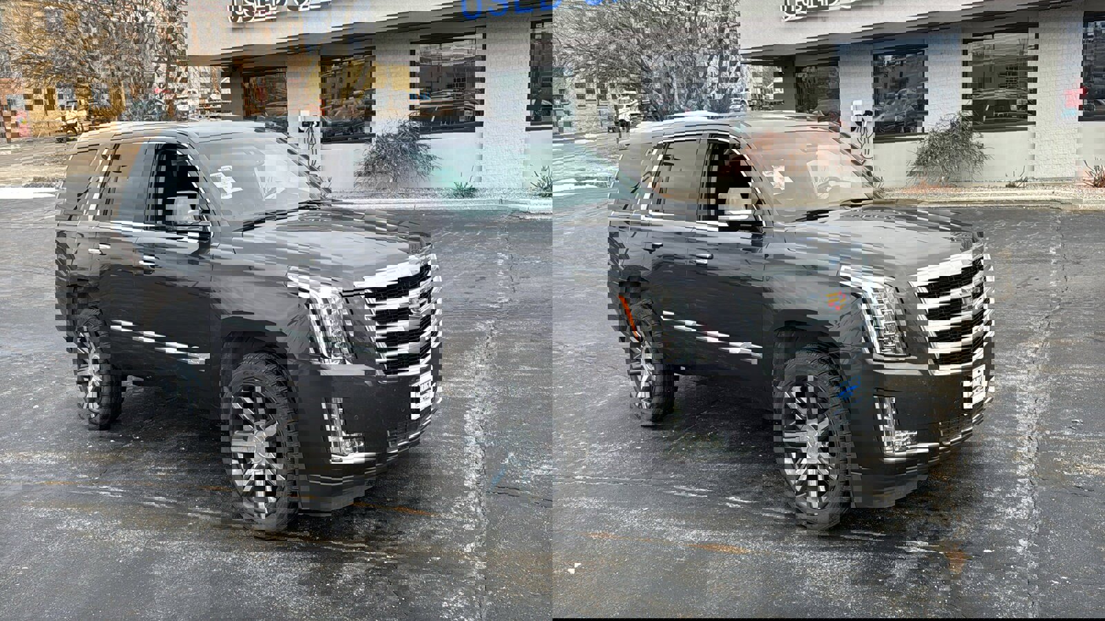 Used 2015 Cadillac Escalade Premium image 2