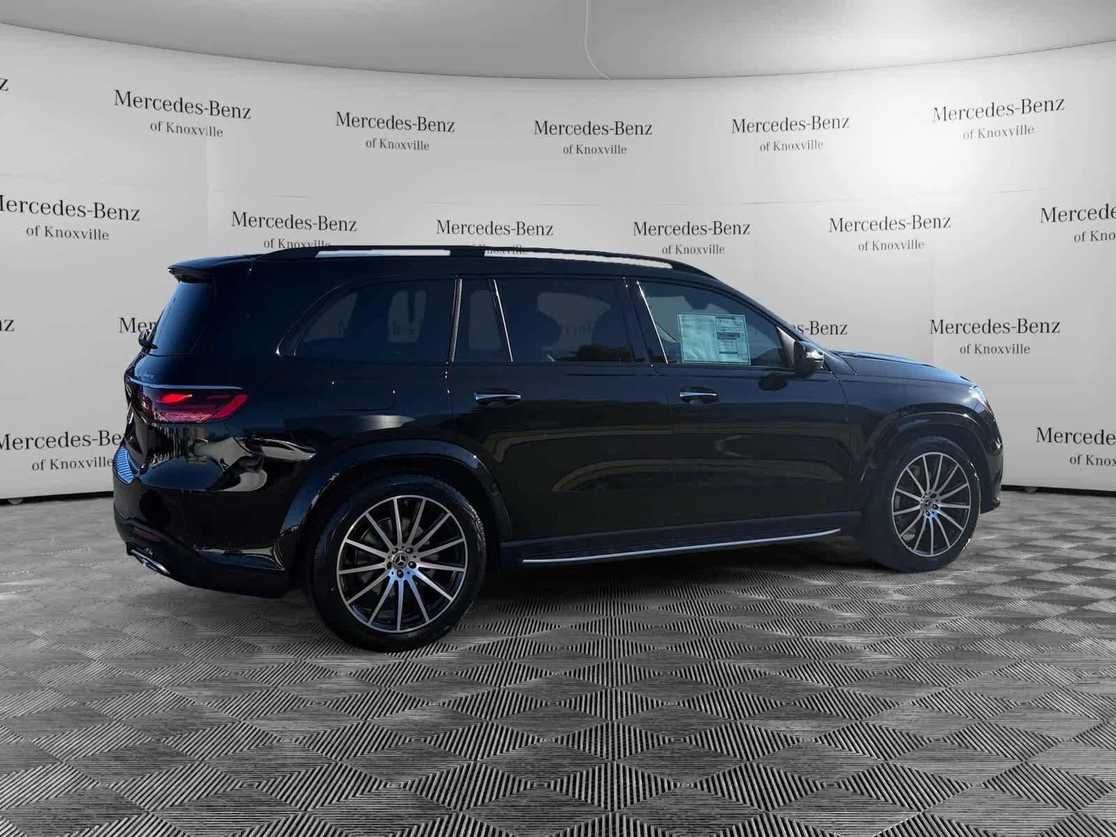 New 2026 Mercedes-Benz GLS 580 4MATIC image 5