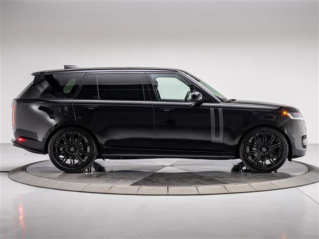 Used 2025 Land Rover Range Rover Long Wheelbase SE image 6