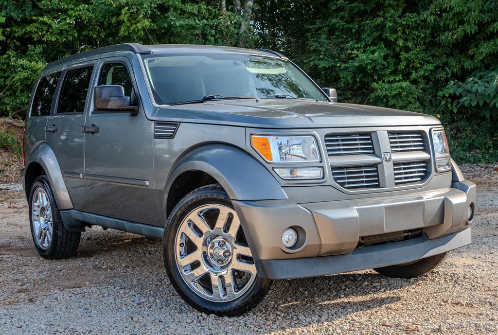 Used 2011 Dodge Nitro Heat RWD image 7