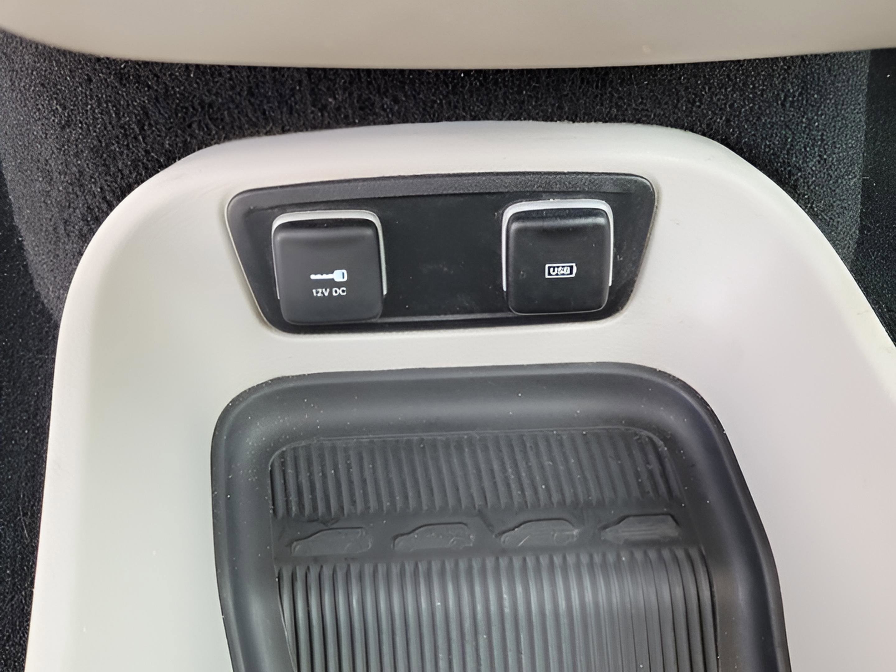 Used 2019 Chrysler Pacifica Touring Plus image 9