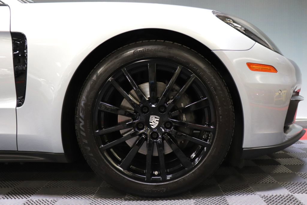 Used 2019 Porsche Panamera 4 AWD/4WD image 82