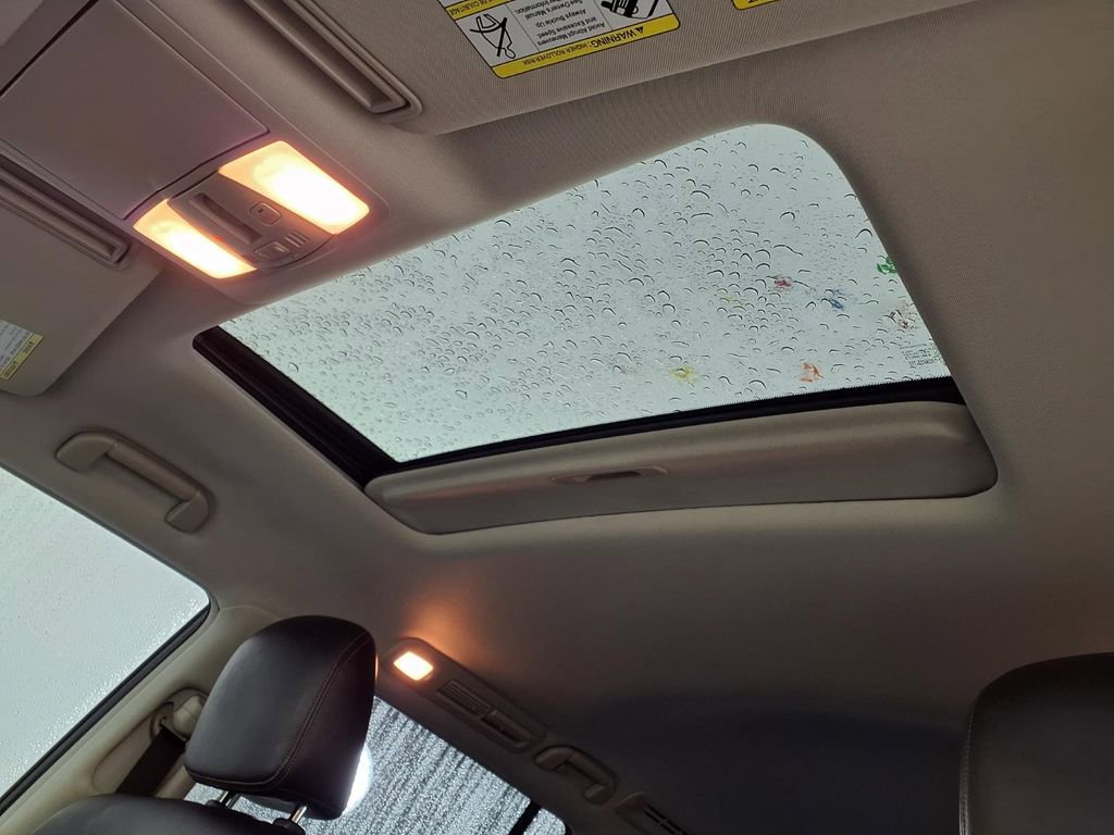 Used 2018 Nissan Armada SL w/ Moonroof Package image 25