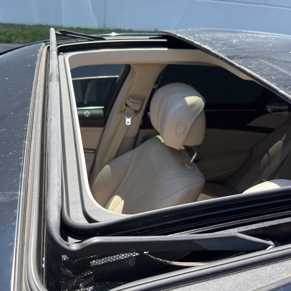 Used 2015 Mercedes-Benz S 550 4MATIC Sedan image 13