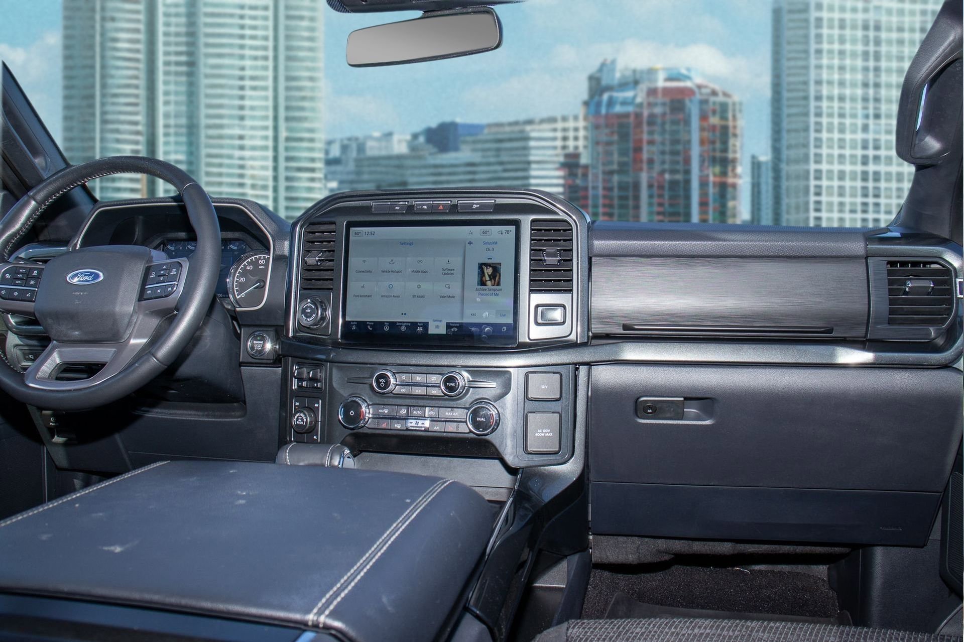 Used 2022 Ford F150 XLT w/ Equipment Group 302A High image 9