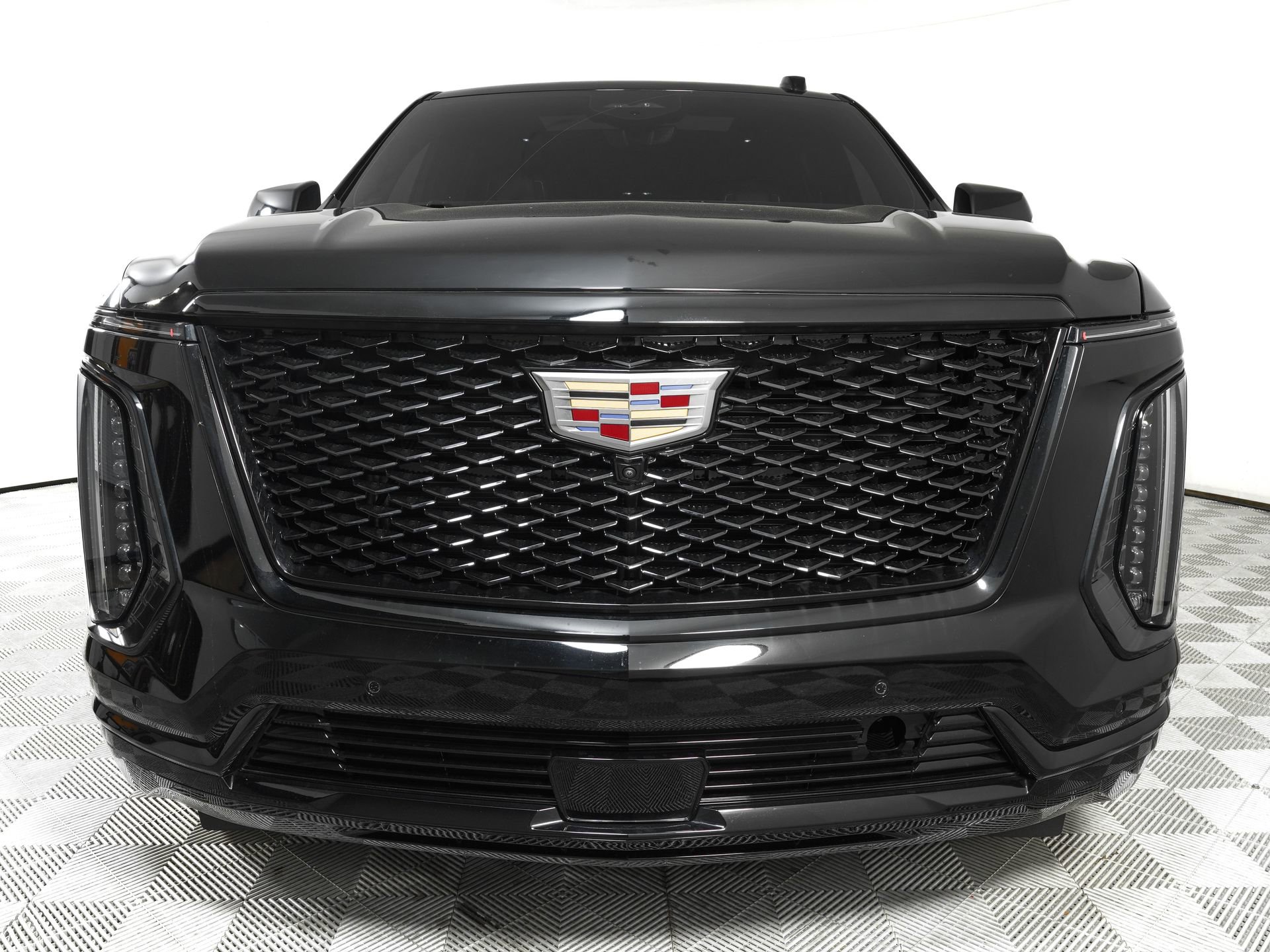 Used 2025 Cadillac Escalade Sport w/ Touring Package AWD/4WD image 2