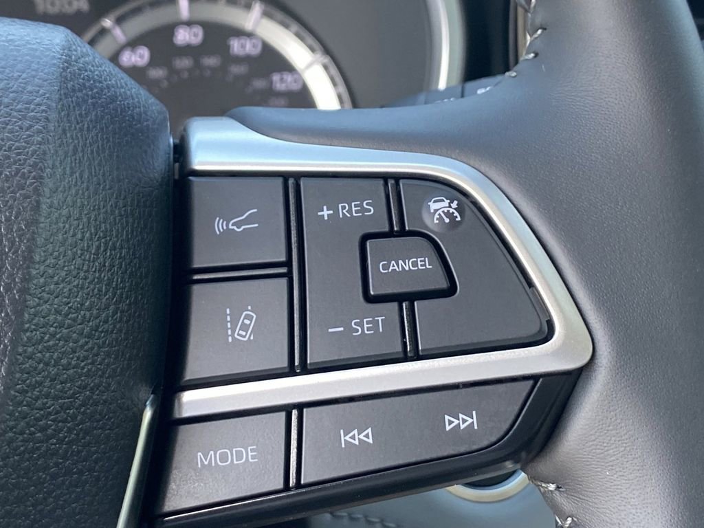 Certified 2026 Toyota Highlander XLE image 28