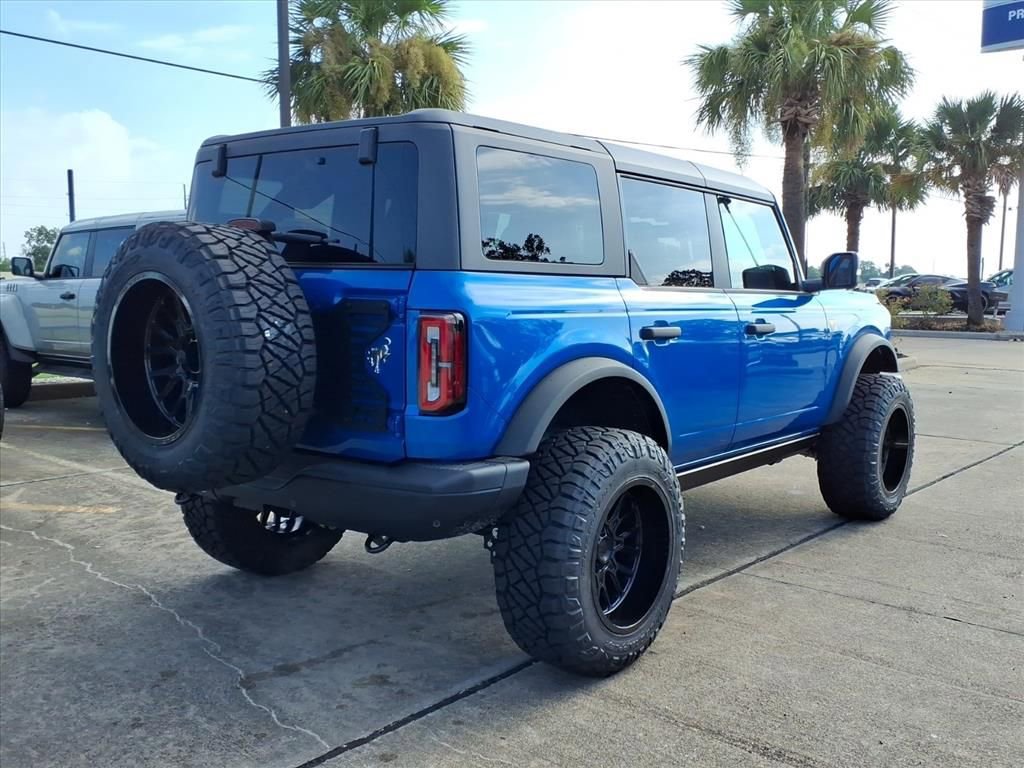 New 2025 Ford Bronco Badlands image 2