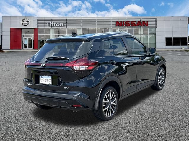 Used 2023 Nissan Kicks SV FWD image 7