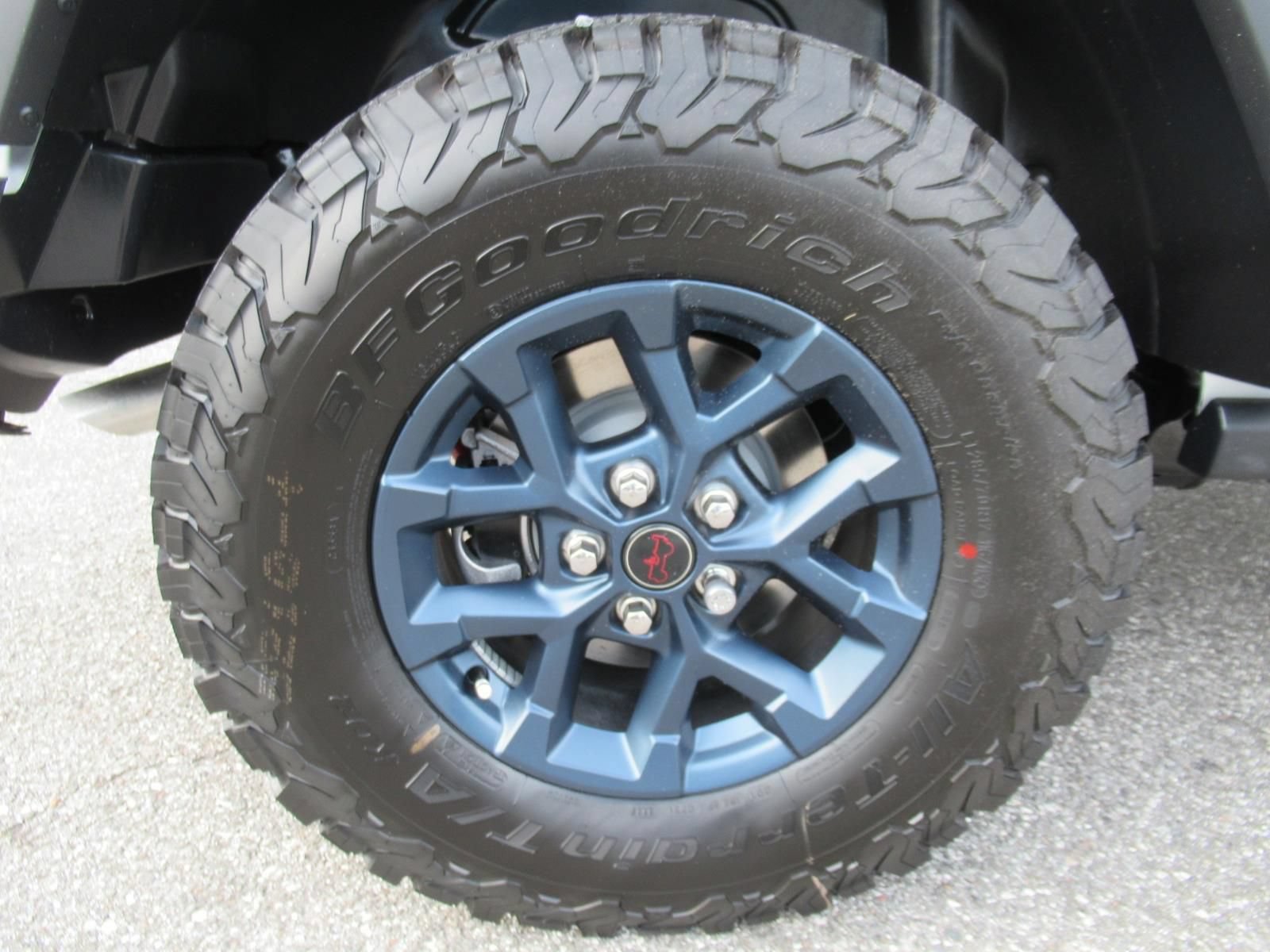 New 2026 Jeep Wrangler Unlimited Sport w/ Dual Top Group AWD/4WD image 8