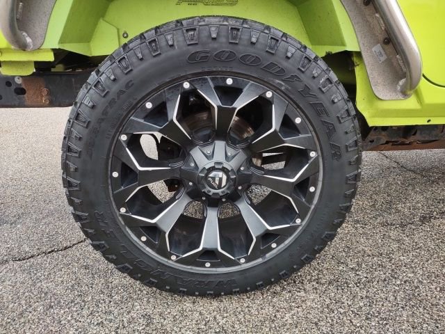 Used 2016 Jeep Wrangler Unlimited Sahara image 24