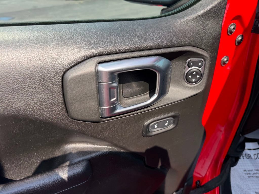 Used 2023 Jeep Gladiator Sport AWD/4WD image 11
