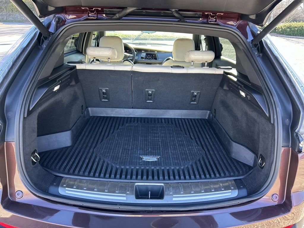 Used 2023 Cadillac XT4 Sport AWD/4WD image 14